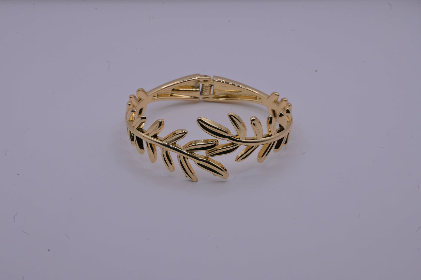 Gold Leaf Style Elegant Bracelet